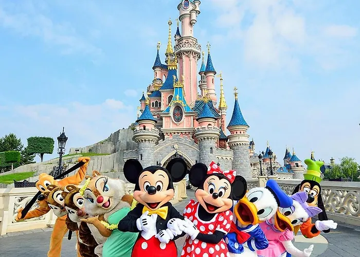 Modern House Next Disneyland 度假居 *