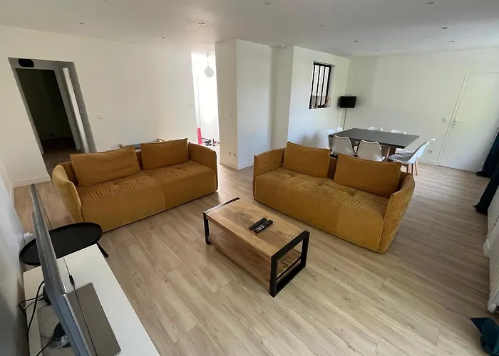 Modern House Next Disneyland 度假居